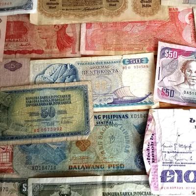 FOREIGN PAPER CURRENCY