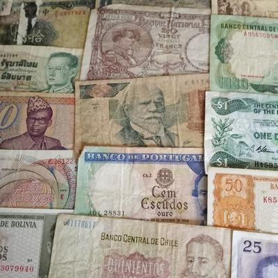 FOREIGN PAPER CURRENCY