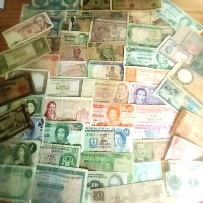 FOREIGN PAPER CURRENCY