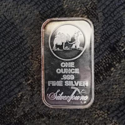 TWO ONE TROY OUNCE EACH FINE SILVER "THE DOVERS" & "SILVER TOWNE"