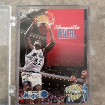 BASKETBALL TRADING CARDS