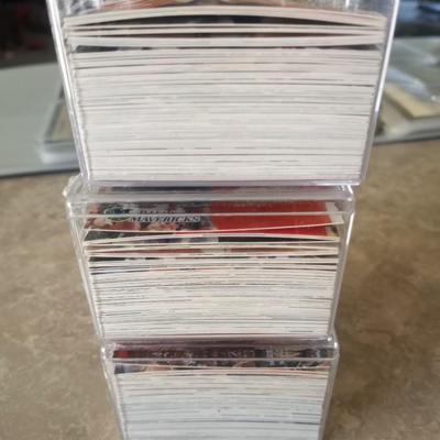 BASKETBALL TRADING CARDS