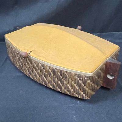 Vintage Salton Hotray Electric Bread Warmer Basket Teak Handles Harvest Gold Cover Buffet Breadbasket
