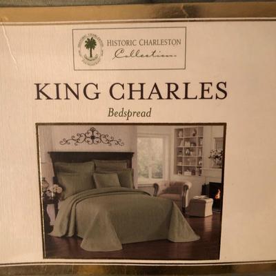 Huge Lot: Queen Bedding/Blankets/Pacific Coast Feather Co. Down Comforter - Lot 257