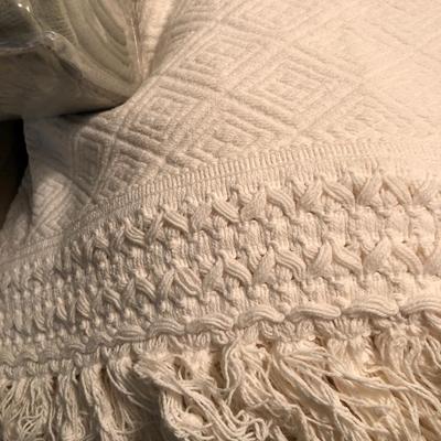 Huge Lot: Queen Bedding/Blankets/Pacific Coast Feather Co. Down Comforter - Lot 257