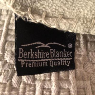 Huge Lot: Queen Bedding/Blankets/Pacific Coast Feather Co. Down Comforter - Lot 257