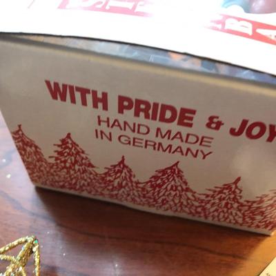 New Holiday Ornaments: Steinbach & Macyâ€™s Star -Lot 259