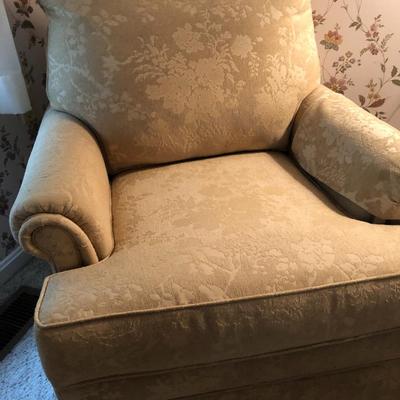 Ethan Allen Upholstered Chair 35Lx37Wx37H -Lot 268