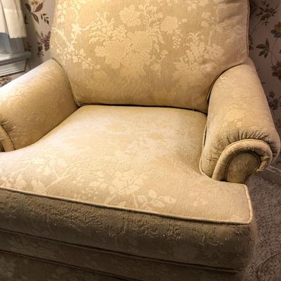 Ethan Allen Upholstered Chair 35Lx37Wx37H -Lot 268