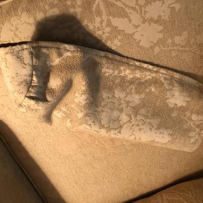 Ethan Allen Upholstered Chair 35Lx37Wx37H -Lot 268