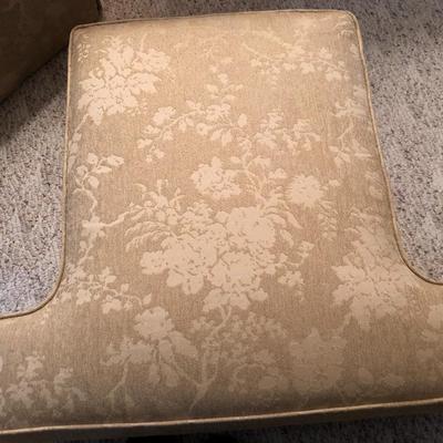Ethan Allen Upholstered Chair 35Lx37Wx37H -Lot 268