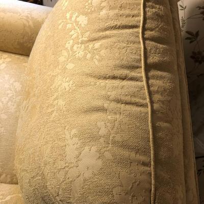 Ethan Allen Upholstered Chair 35Lx37Wx37H -Lot 268
