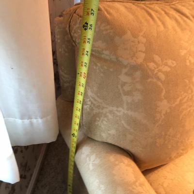 Ethan Allen Upholstered Chair 35Lx37Wx37H -Lot 268