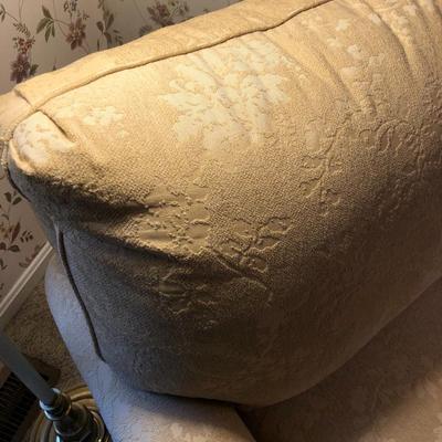 Ethan Allen Upholstered Chair 35Lx37Wx37H -Lot 268