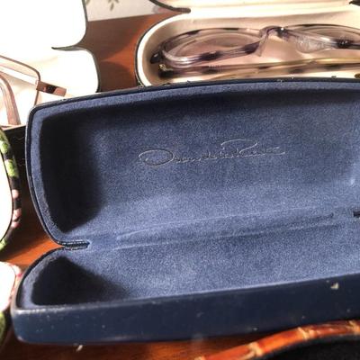 Eyeglasses & Cases - Lot 271