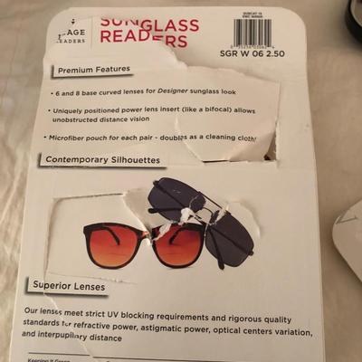 Eyeglasses & Cases - Lot 271