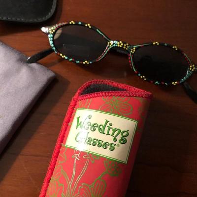 Eyeglasses & Cases - Lot 271