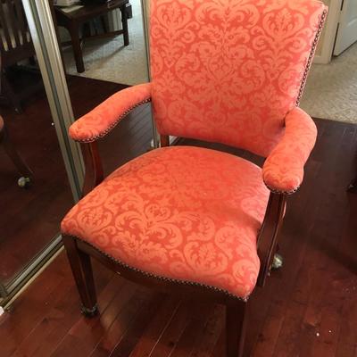 Traditional Style Chair On Casters