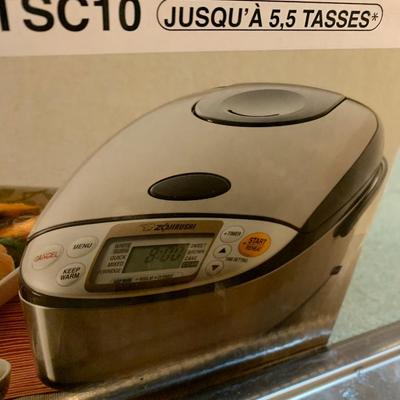 Zojirushi Rice Cooker New In Box