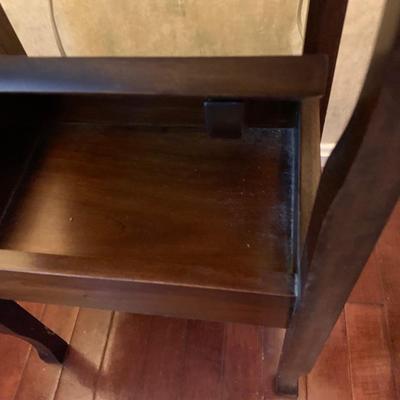 Hall Table w/ Hideaway Shelf & Lamp