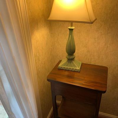Hall Table w/ Hideaway Shelf & Lamp