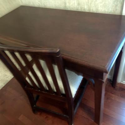 Mahogany Foyer Desk & Chair