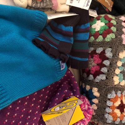 Winter Lot: Crochet Blanket/Gloves/Hats/Scarves -Lot 275