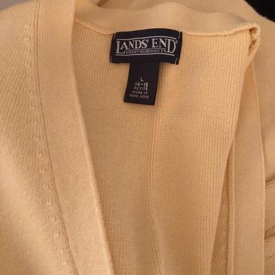 Ladies Tops Large: Lands Ends & Karen Scott -Lot 276