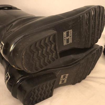 Womenâ€™s L.L. Bean Wellie & Sorel Boots (Sz 9M & 9.5) -Lot 277