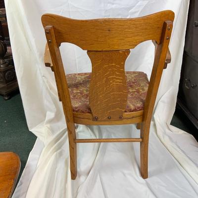 Lot 227 | Tiger Oak Arm Chair