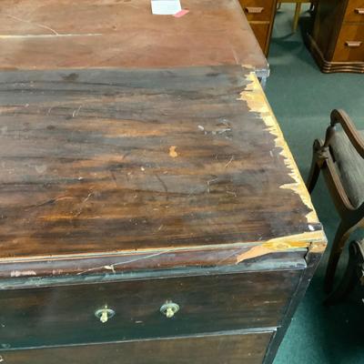 Lot 228 | 3 Drawer DEEP Chest