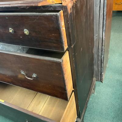 Lot 228 | 3 Drawer DEEP Chest