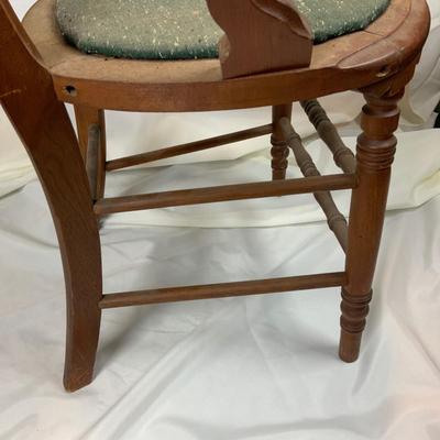 Lot 231 | Small Barrel-Arm Chair