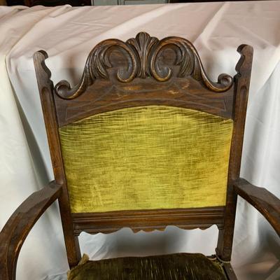 Lot 234 | SIX Tudor Dining Chairs