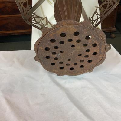 Lot 241 | Bradley & Hubbard Lamp | Shade Frame