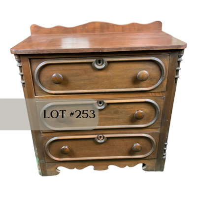 Lot 253 | Small 3-Drawer Chest