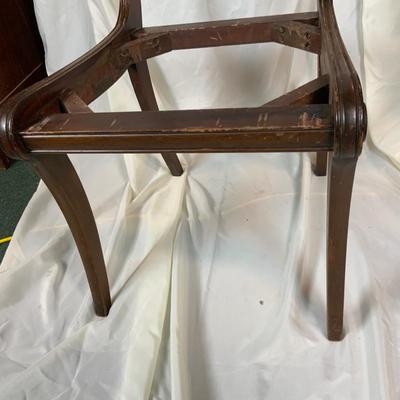Lot 257 | Nice Single Chair