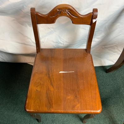 Lot 258 | Small Ladies or Childâ€™s Chair