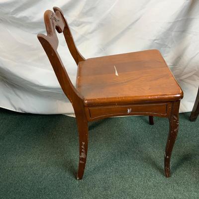 Lot 258 | Small Ladies or Childâ€™s Chair