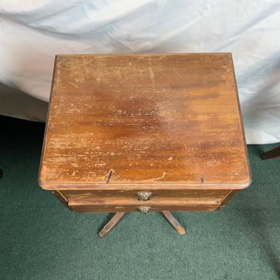 Lot 259 | Mahogany Sewing Chest