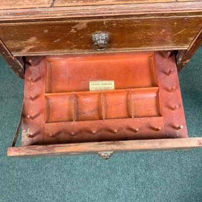 Lot 259 | Mahogany Sewing Chest