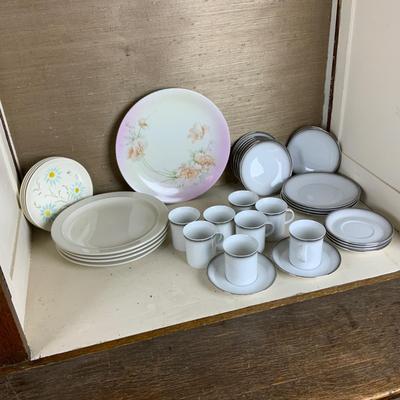 Lot 265 | 37 Dishes