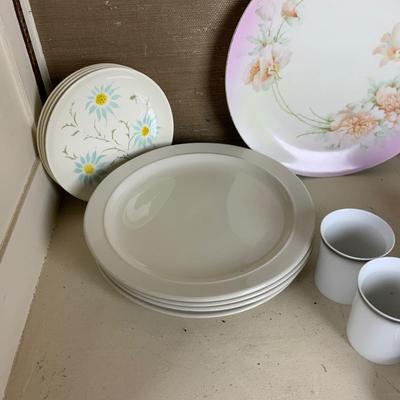 Lot 265 | 37 Dishes