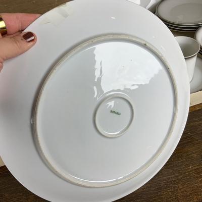 Lot 265 | 37 Dishes