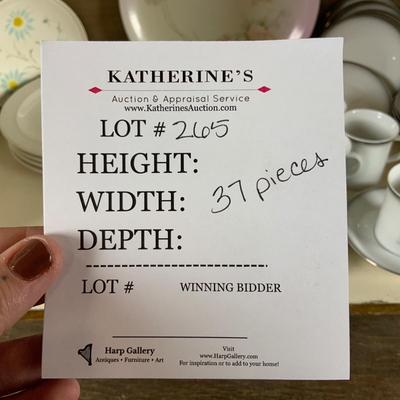 Lot 265 | 37 Dishes