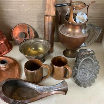 Lot 266 | 15 Copper and Metal Pieces