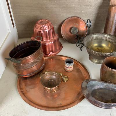 Lot 266 | 15 Copper and Metal Pieces