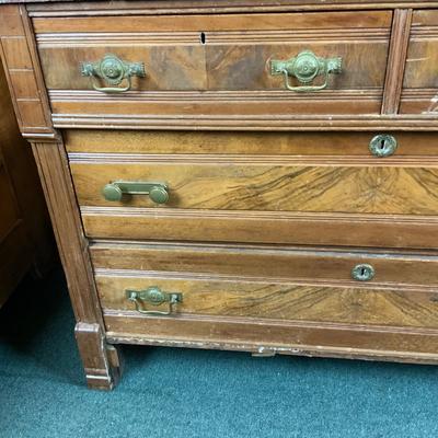 Lot 267 | 4-Drawer Marble-Top Chest