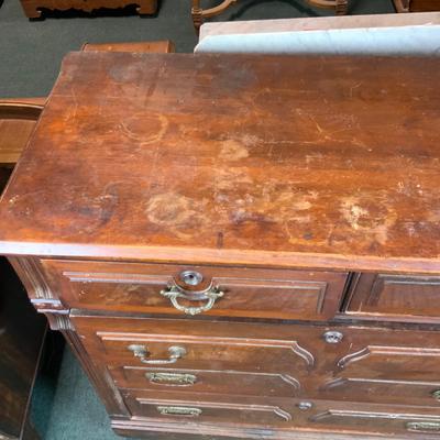 Lot 270 | Victorian Dresser