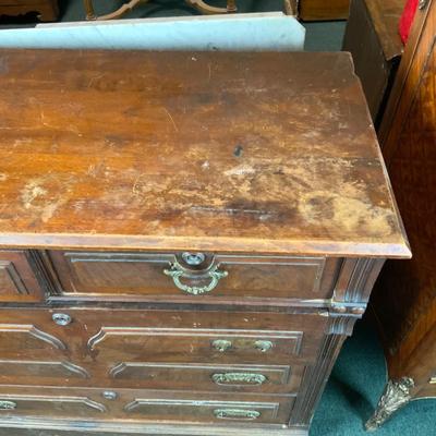 Lot 270 | Victorian Dresser